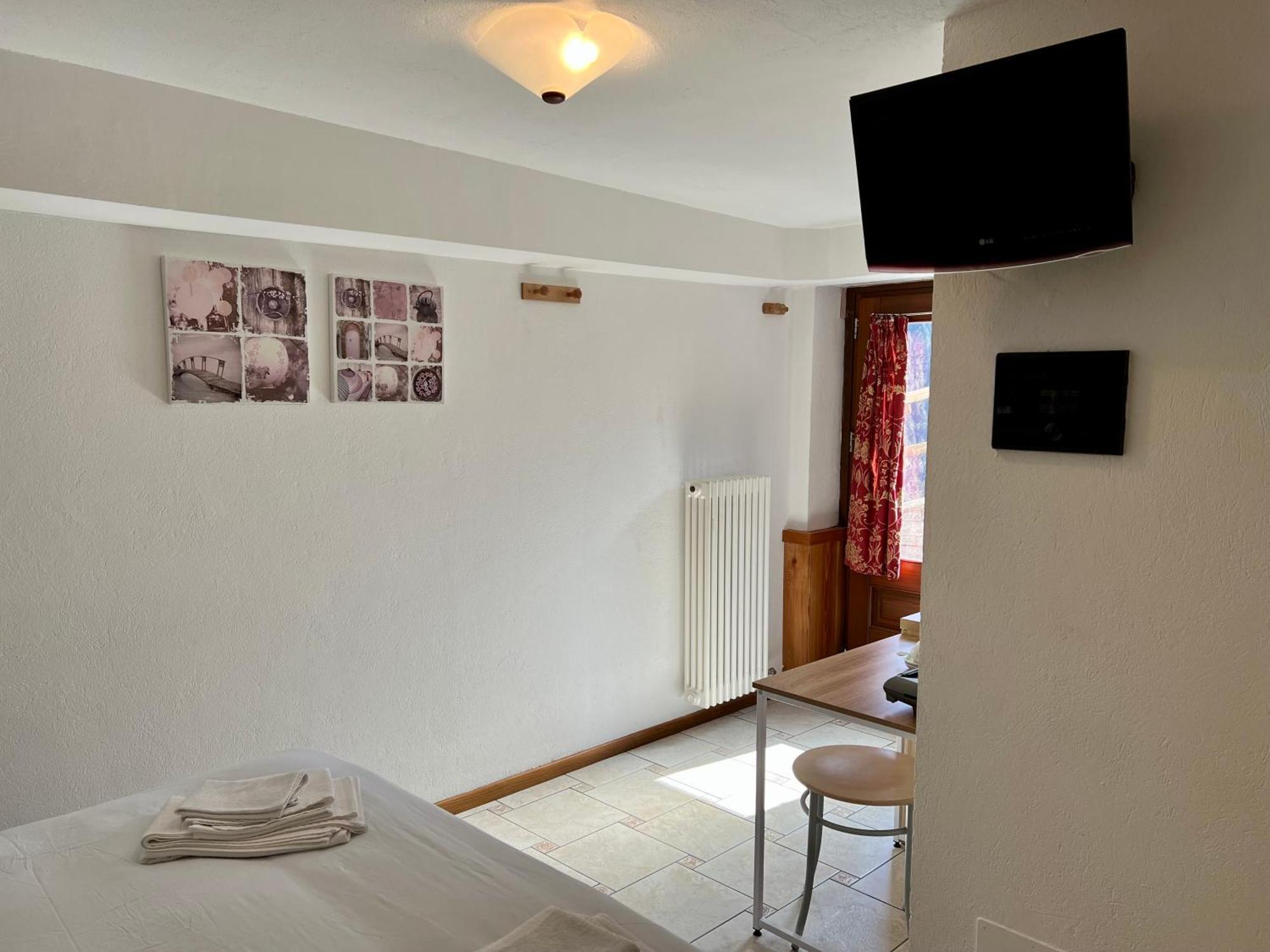 Affittacamere Buenavista Guest House Champoluc Exterior photo