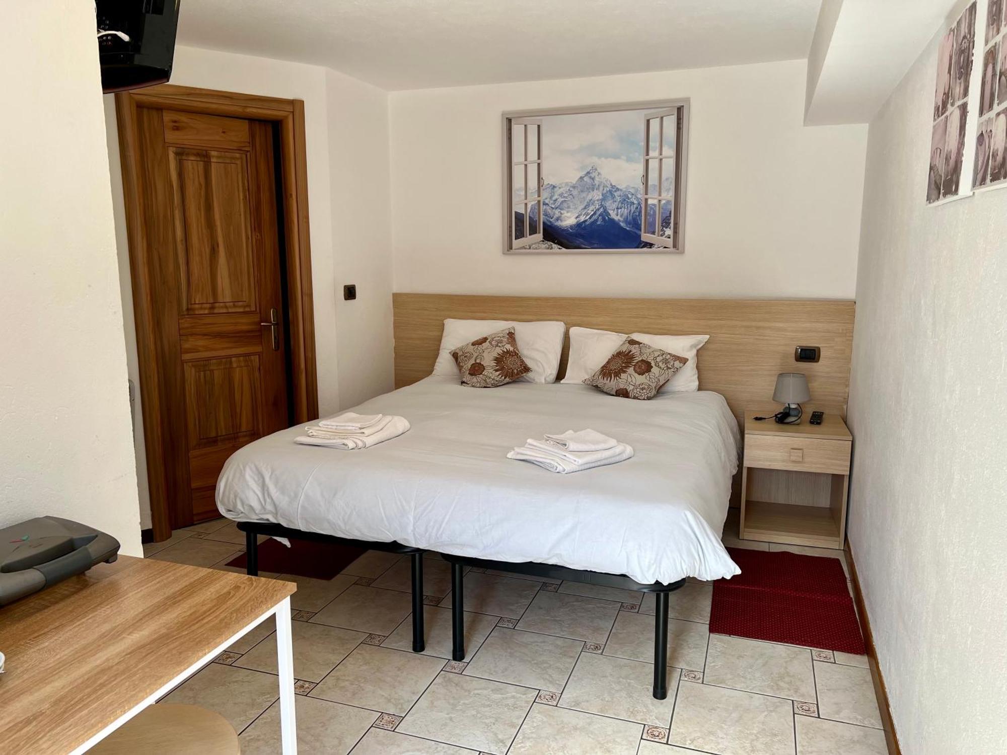 Affittacamere Buenavista Guest House Champoluc Exterior photo