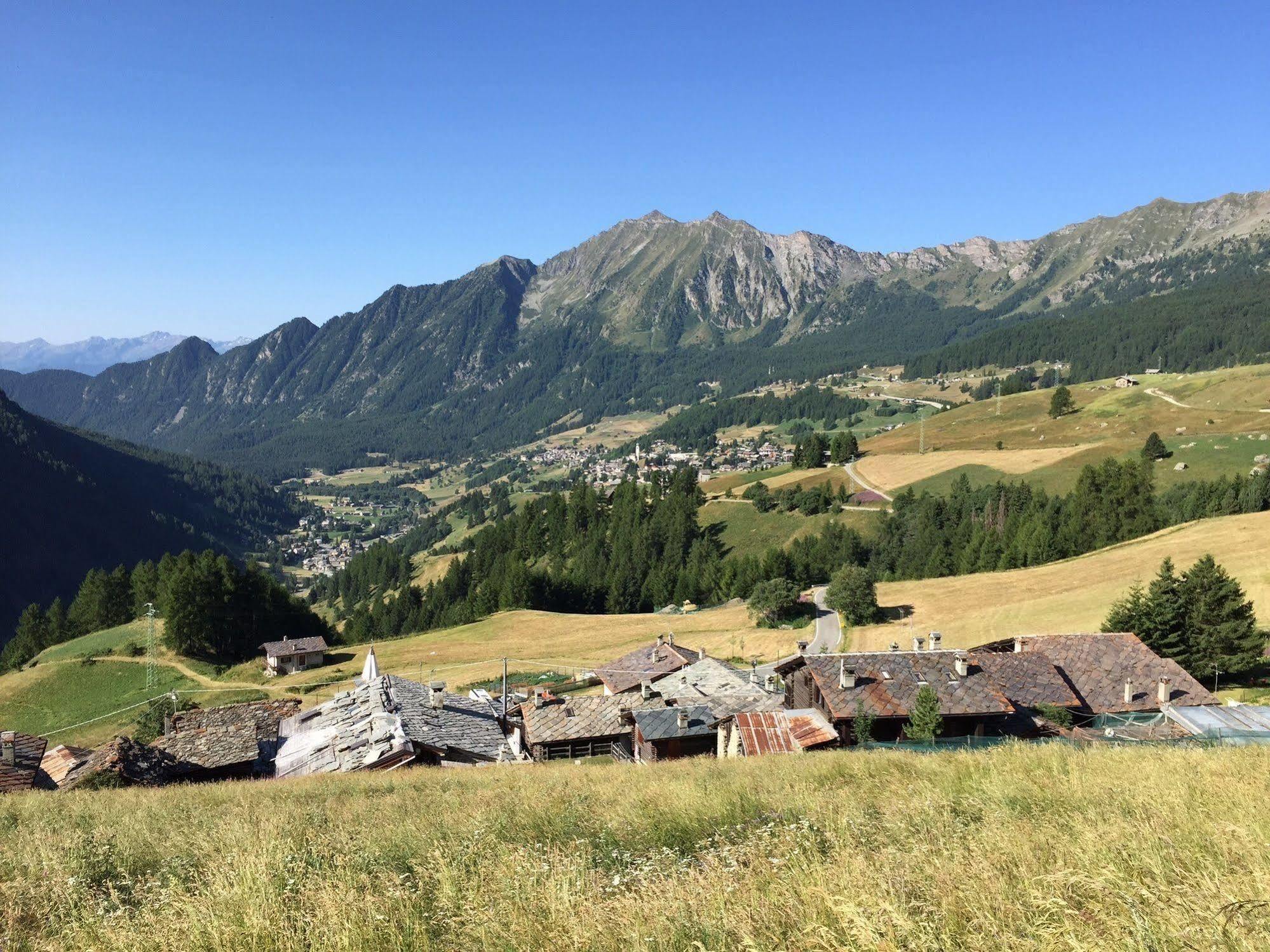 Affittacamere Buenavista Guest House Champoluc Exterior photo
